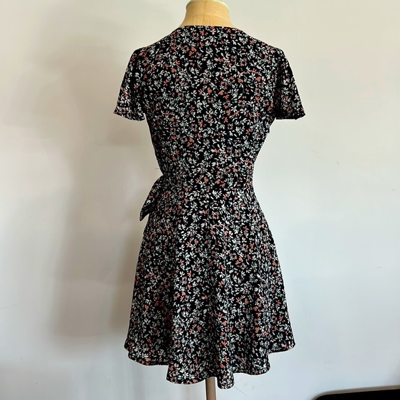 Abercrombie & Fitch floral spring dress women’s size small - Picture 4 of 13